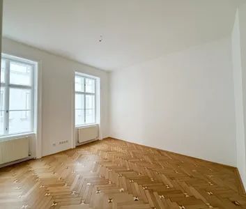 Altbaujuwel in Bestlage am Stephansplatz - Wohnen & Arbeiten kombinierbar - Photo 1