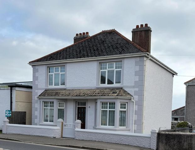 4 bedroom detached house to rent - Photo 1