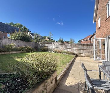3 bedroom semi-detached house to rent - Photo 2