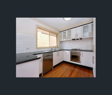 Modern Townhouse in the Heart of Mulgrave - Photo 3