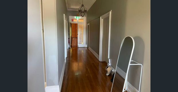 Quiet Room for renting - Photo 1