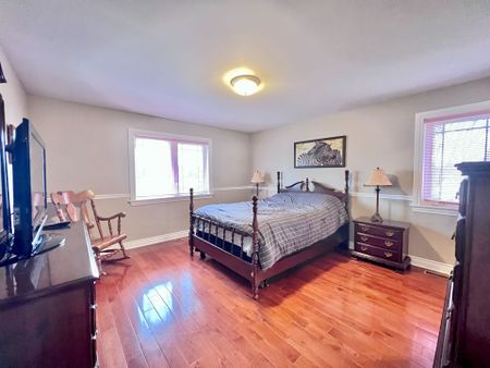 For Lease - 3 Winding Way, Barrhaven, Ontario - Photo 2