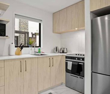 8/10 Fathom Place, Te Atatū Peninsula - Photo 1