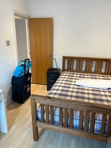 2 Bed Flat, Clapham Common South Side, SW4 - Photo 5