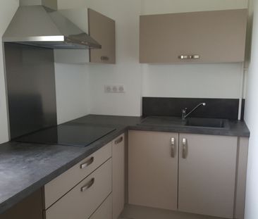 Location Appartement 2 pièces 42m² - Photo 2