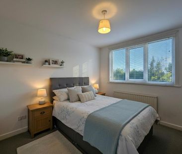 3 bedroom semi-detached house to rent - Photo 6