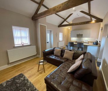 2 bedroom semi-detached bungalow to rent - Photo 4