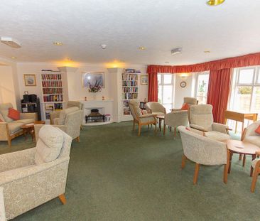 1 bedroom retirement property to rent - Photo 6