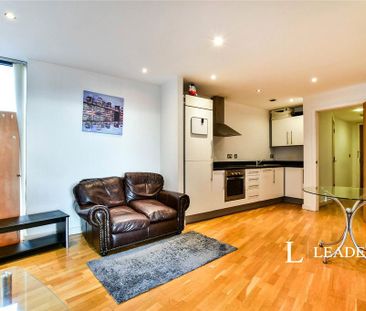 1 bedroom flat to rent - Photo 2