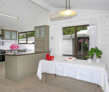 Stunning Estuary Views & Modern Living in Waiuku - Photo 4