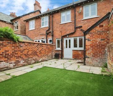 2 bedroom terraced house to rent - Photo 1