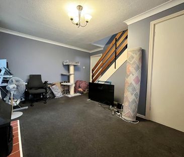 2 bedroom semi-detached house to rent - Photo 6