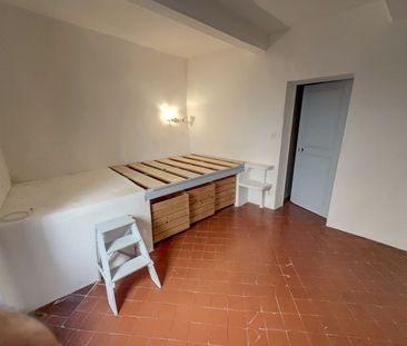 Location Appartement 2 pièces 49m² LAMBESC 13410 - Photo 3