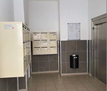Location Appartement 1 pièce 22m² TOULON 83100 - Photo 6