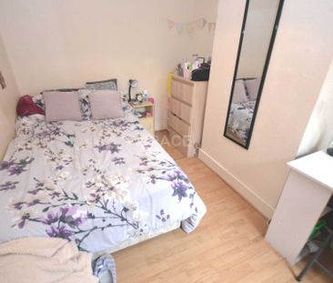 Grange Avenue, Reading, Berkshire, RG6 1DL - Photo 4