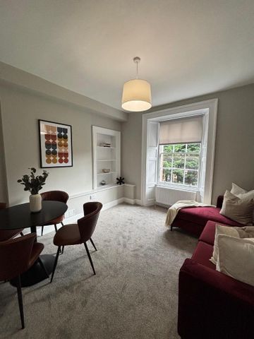 4 bedroom flat to rent - Photo 3