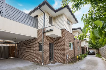 2/28 Newcastle Street, Preston VIC 3072 - Townhouse For Rent | Domain - Photo 2