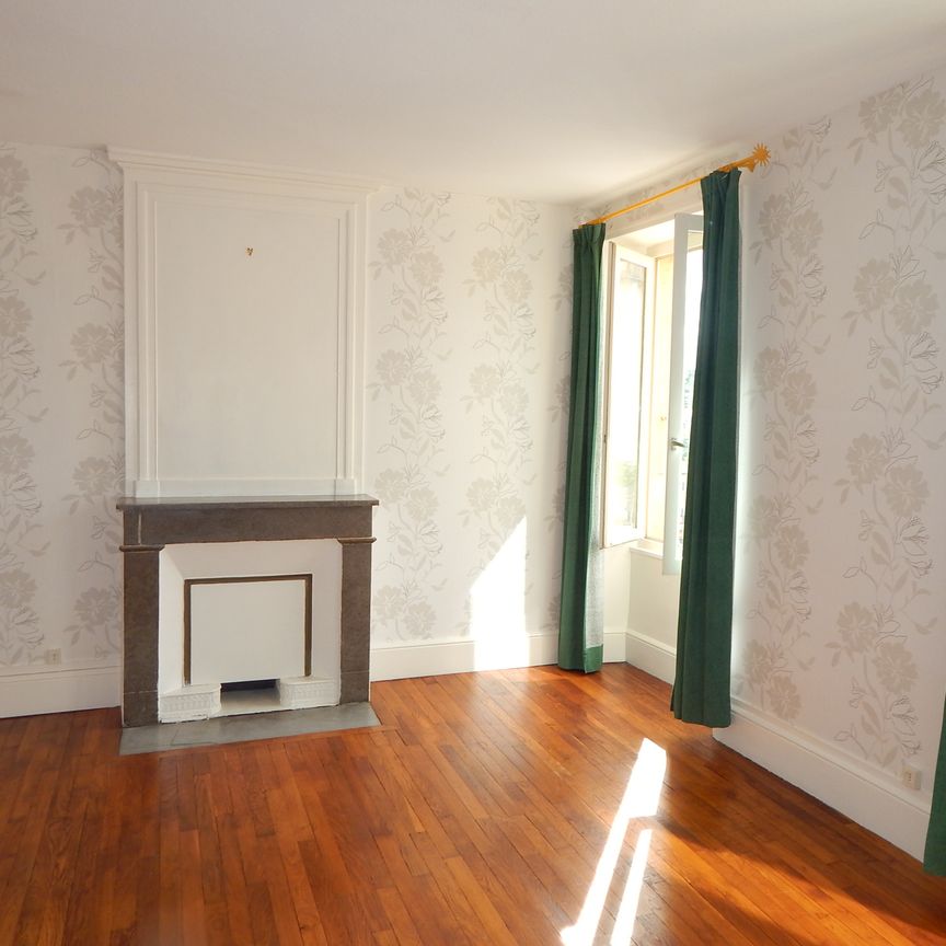 Location Appartement 3 pièces 95m² ANNONAY 07100 - Photo 1