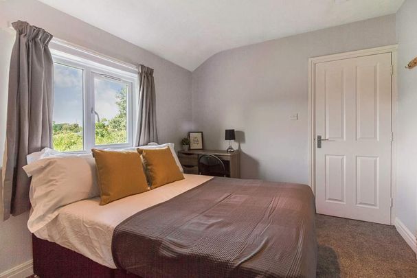 4 bedroom house to rent - Photo 1