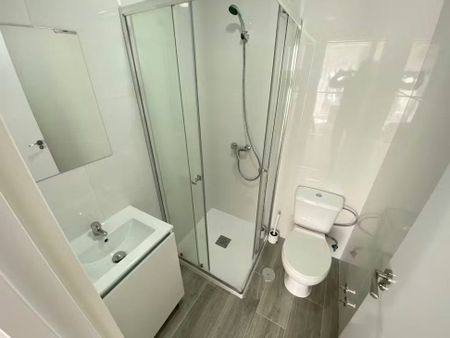 Calle del Mar de las Antillas, Madrid, Community of Madrid 28033 - Photo 5