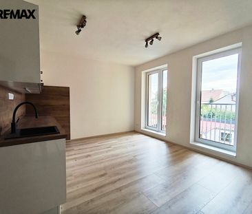 Pronájem bytu 1+kk a garsoniéry 29 m², Dobrovodská 2886, České Budě... - Photo 5