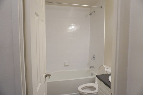 Royal Oak Towers - Photo 1