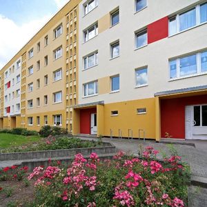 3-Raumwohnung mit Badewanne und Balkon - Photo 2
