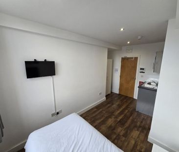1 bedroom property to rent - Photo 3