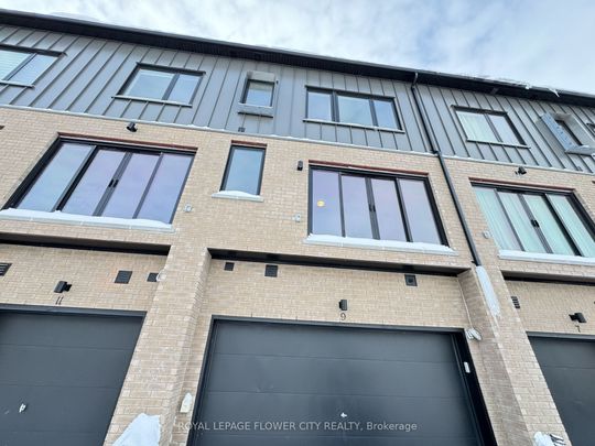 For Lease - 9 Rainwater Lane, Barrie, Ontario - Photo 1