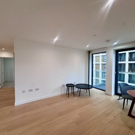 Royal Wharf, E16 - Photo 1