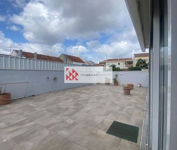 5 bedroom luxury House for rent in Moita, Distrito de Setúbal - Photo 1