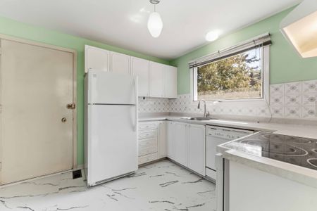 For Lease - 1842 Playfair Drive, Alta Vista and Area, Ontario - Photo 5