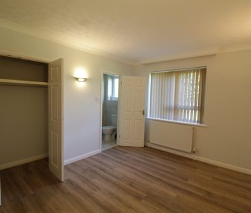 Flat to rent on - Photo 3