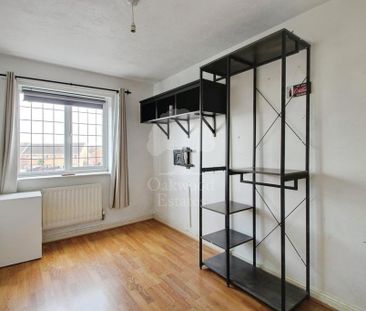 4 bedroom end of terrace house to rent - Photo 6