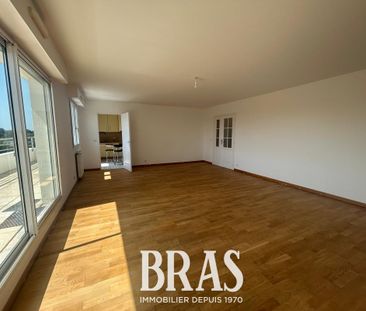 Location Appartement 4 pièces 107m² VANNES 56000 - Photo 1