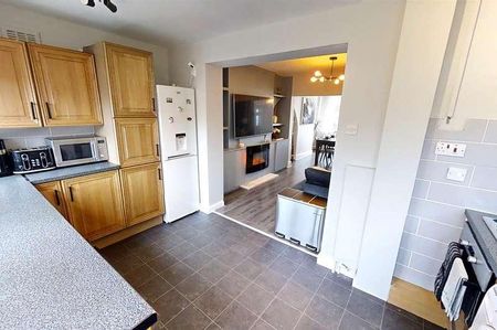 Wycombe Close, Davyhulme, Manchester, M41 - Photo 2