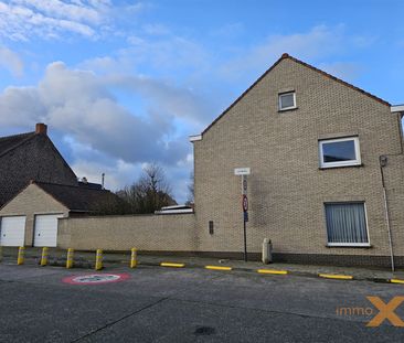 RUIME WONING MET DUBBEL GARAGE EN TUINTJE - Photo 4