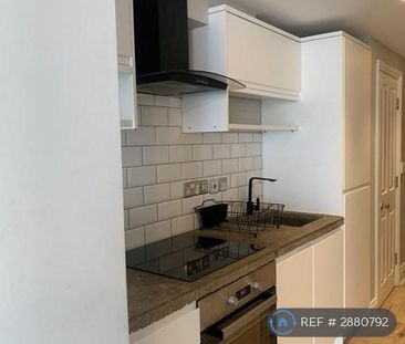 Studio to rent - Photo 5