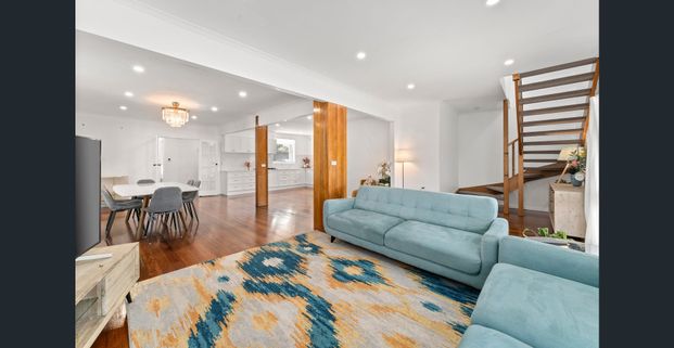 Large Renovated Five Bedroom Family Home - Photo 1