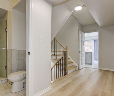 For Lease - 20 Azzarello Lane, Toronto, Ontario - Photo 6