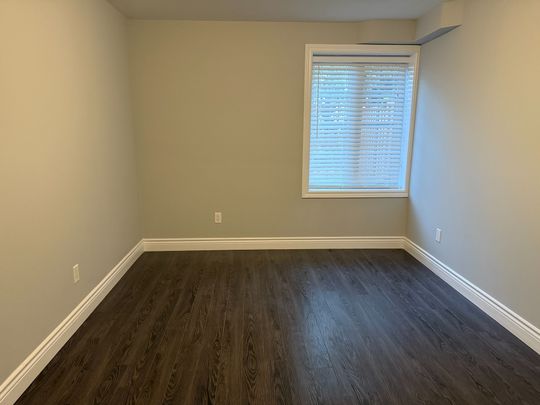 For Lease - 325 Bathurst Glen Drive Unit# Lower, Vaughan, Ontario - Photo 1