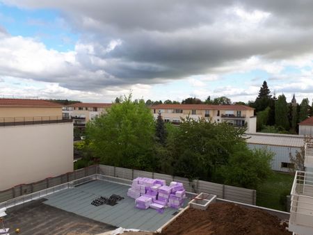 Location appartement 3 pièces, 67.00m², Brie-Comte-Robert - Photo 3