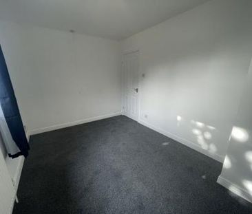 Woodbank, Leicester - Photo 2