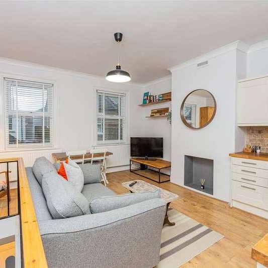 Alexandra Road, Windsor, SL4 - Photo 1