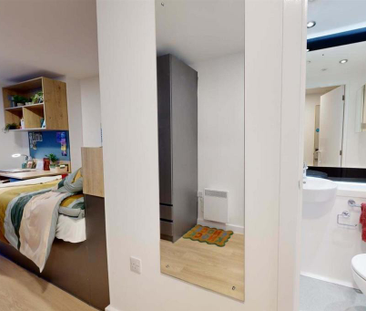 Studio to rent - Photo 2