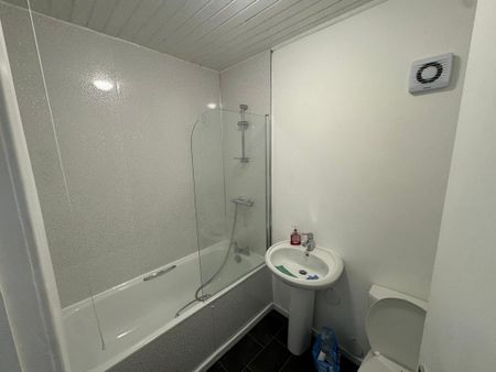 2 Bed Flat, Roebank St, G31 - Photo 5