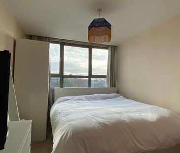 Stunning & Modern 1 Bedroom Apartment for Rent in SW2 - Photo 4