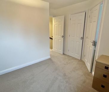 3 bedroom semi-detached house to rent - Photo 6