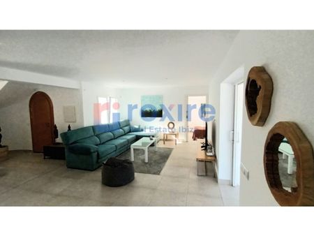 5 bedroom luxury Villa for rent in Buscastell, Sant Antoni de Portmany, Balearic Islands - Photo 5