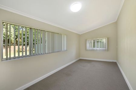 Charming Refreshed Cottage in a Convenient Location - Photo 3